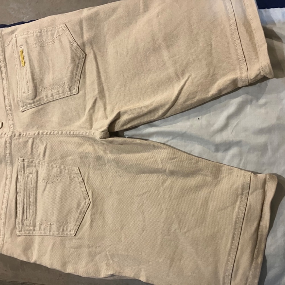 Shorts - Picture 5 of 5